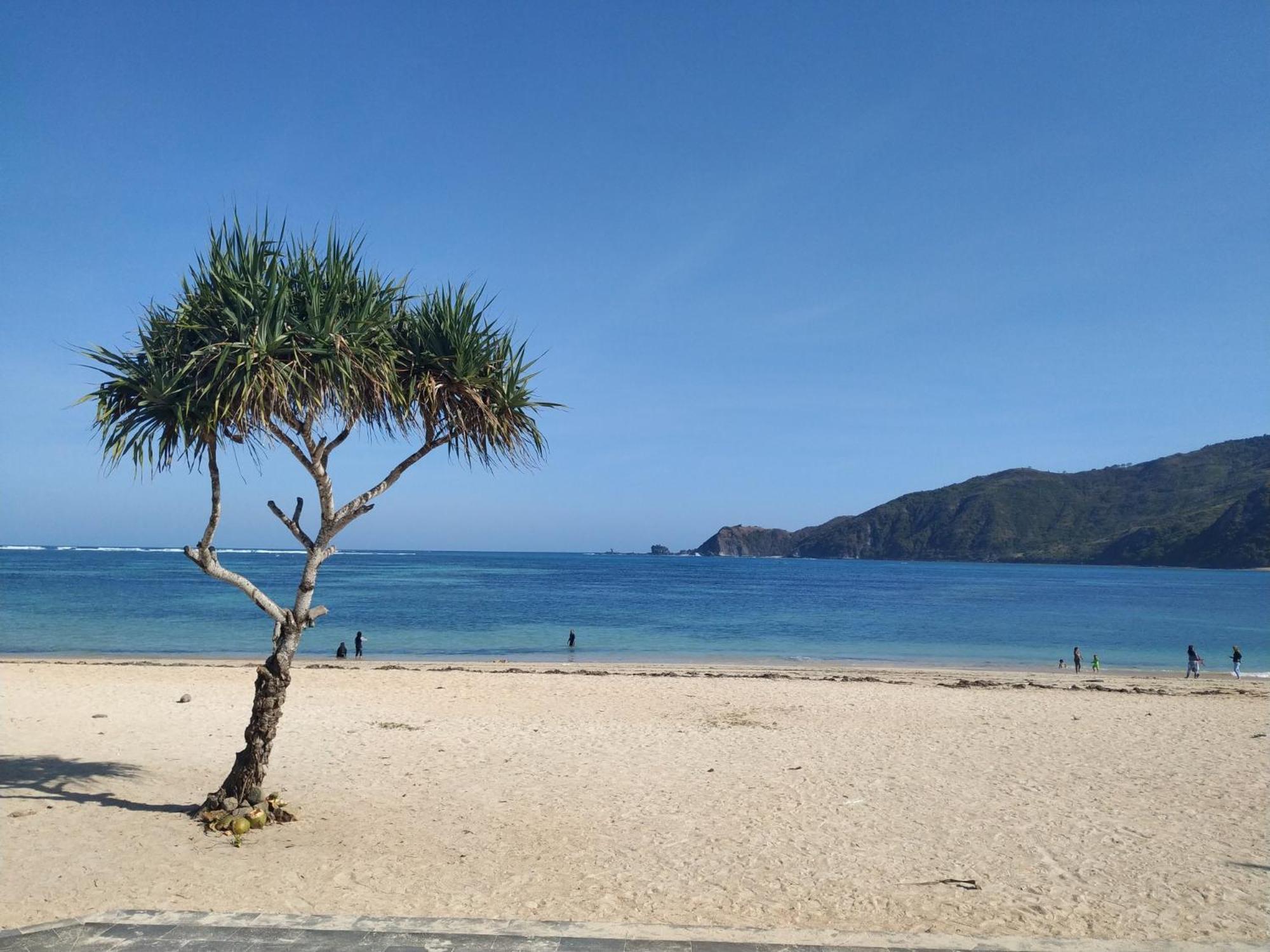 Gguesthouse Kuta  エクステリア 写真